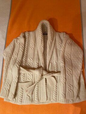 Carraig Donn Ireland 100% Merino Wool Cable Knit Belted Cardigan Sweater S